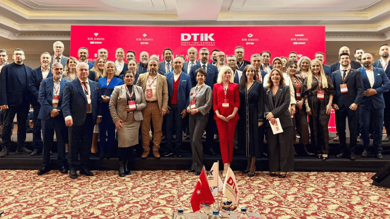 TÜRK DİASPORASI MEGASARAY WESTBEACH’TE BULUŞTU