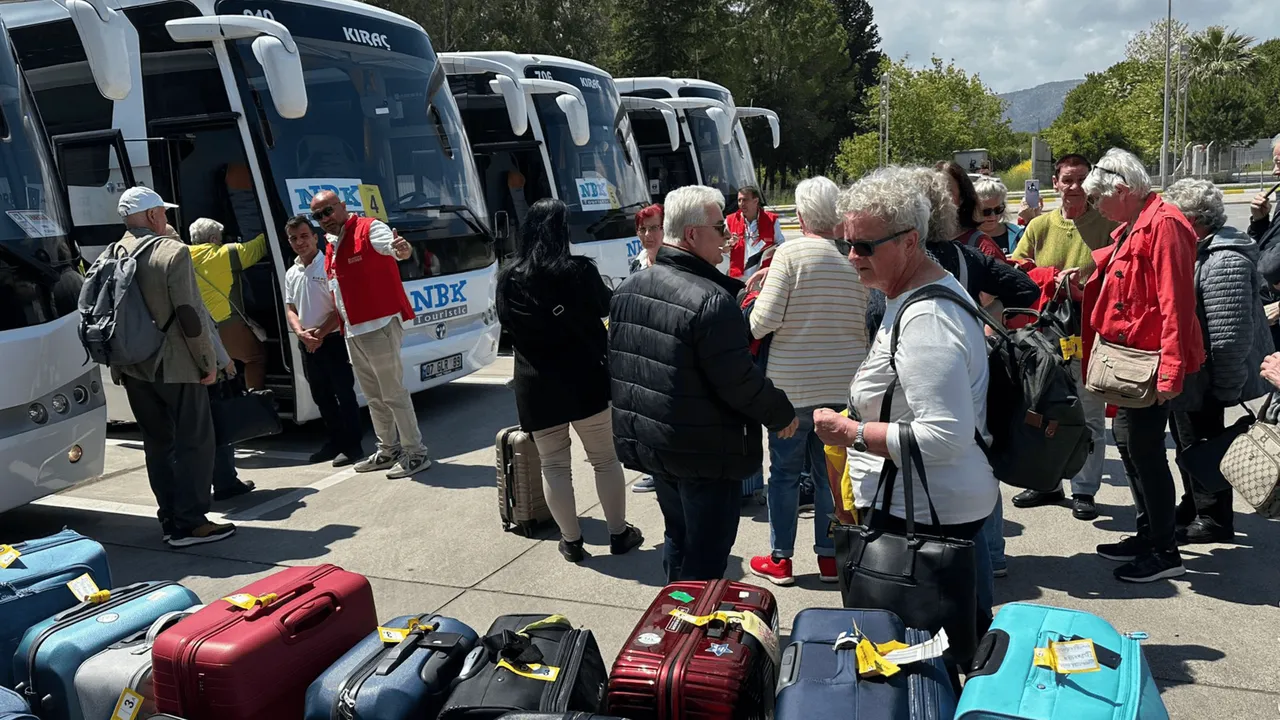 3 BİN 500 AVUSTURYALI EMEKLİ MARMARİS’TE TATİL YAPACAK