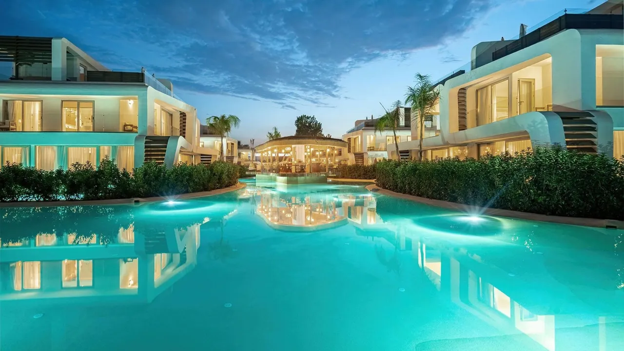 ERFAN SAJADEHCHI: CLUB ARONA İLE YENİ BİR TATİL DENEYİMİ SUNUYORUZ