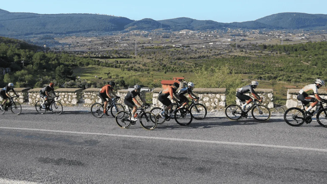 VELOTURK GRAN FONDO ÇEŞME BY SALCANO HEYECANI 9’UNCU KEZ YAŞANDI