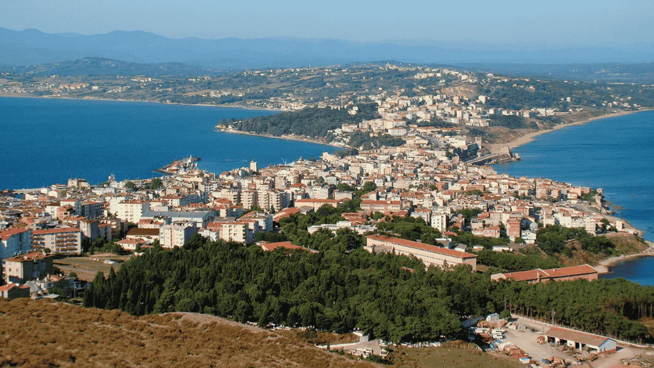 TÜRKİYE'NİN EN MUTLU ŞEHRİ SİNOP OLDU