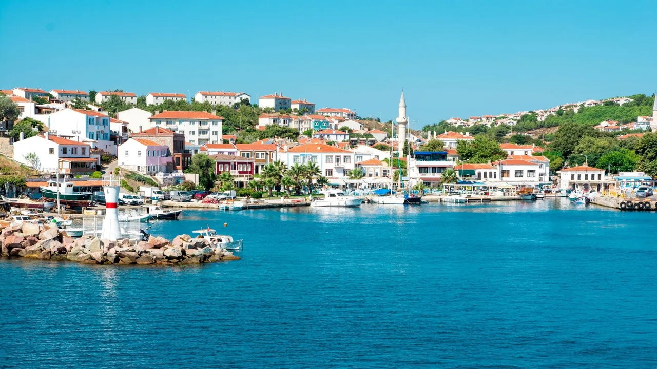 BOZCAADA’DA 1 MAYIS HAREKETLİLİĞİ: DOLULUK YÜZDE 70’E ULAŞTI