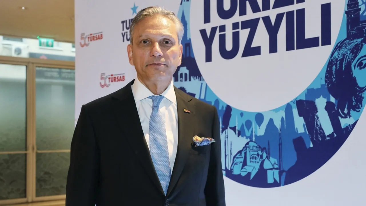 TÜRSAB BAŞKANI FİRUZ BAĞLIKAYA | “BAYRAM TATİLİNDE EKONOMİK HACMİN 180 MİLYAR TL’YE ULAŞMASI BEKLENİYOR”