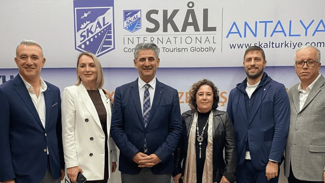 SKAL ANTALYA ŞUBAT BULUŞMASI CROWNE PLAZA ANTALYA’DA GERÇEKLEŞTİ