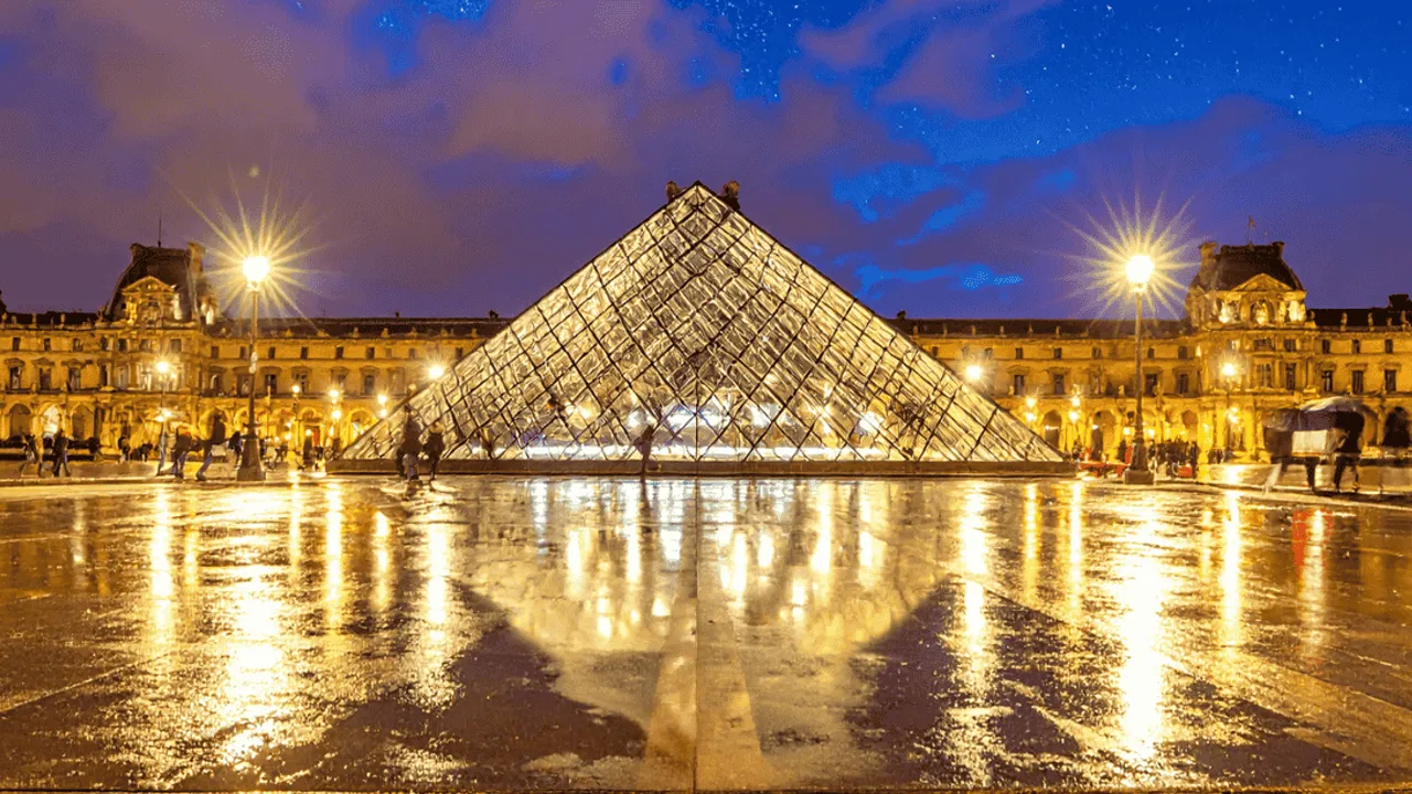 DÜNYACA ÜNLÜ LOUVRE MÜZESİ GREV NEDENİYLE KAPANDI