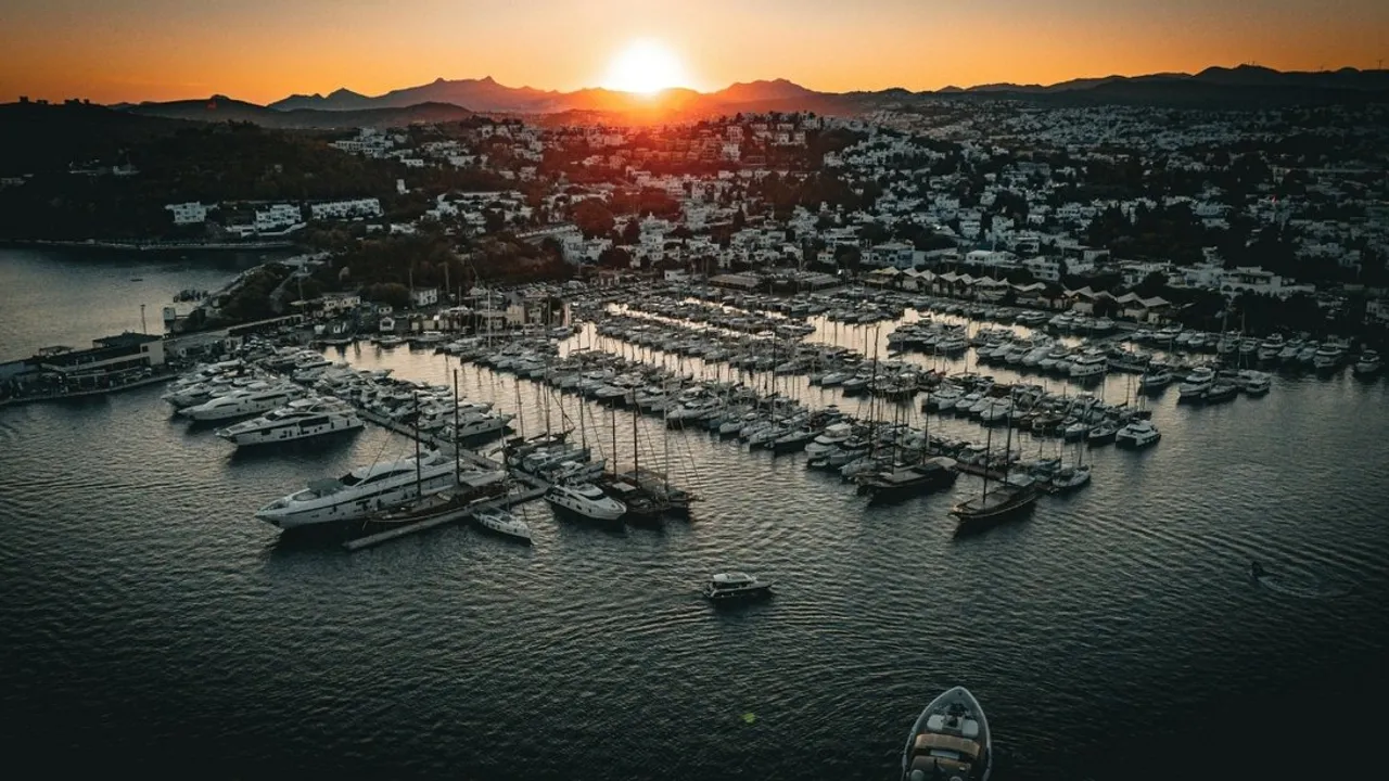 BODRUM'DA ÖZEL PLAJLARDA HARCAMA LİMİTLERİ 2 BİN TL'DEN BAŞLIYOR