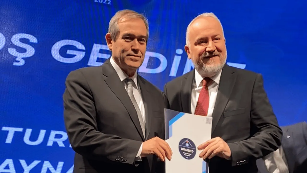 KAAN KAŞİF KAVALOĞLU: “TURİZMDE SORUN İSTİHDAM DEĞİL, İSTİHDAMIN YÖNETİMİ”