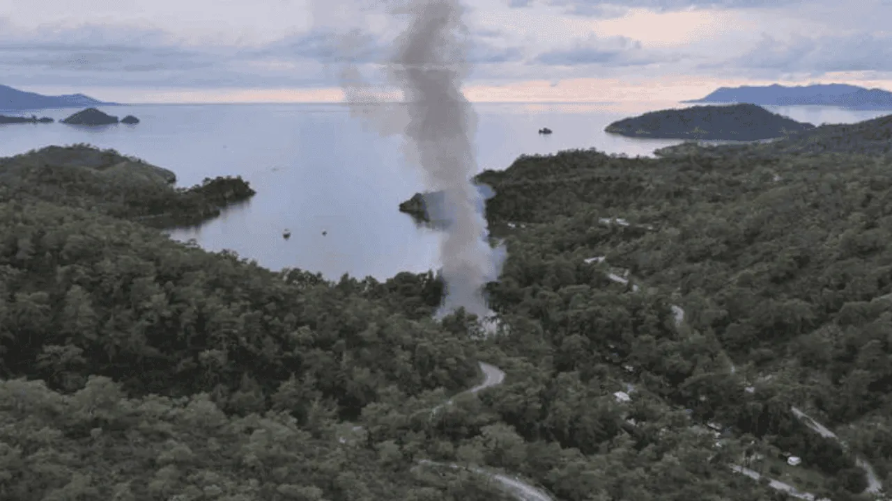 FETHİYE'DE YANGIN: KARAVAN VE BUNGALOVLAR KÜLE DÖNDÜ