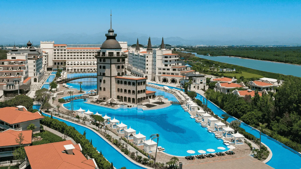 SWANDOR HOTELS, MARDAN PALACE OTELİ’Nİ SATIN ALDI