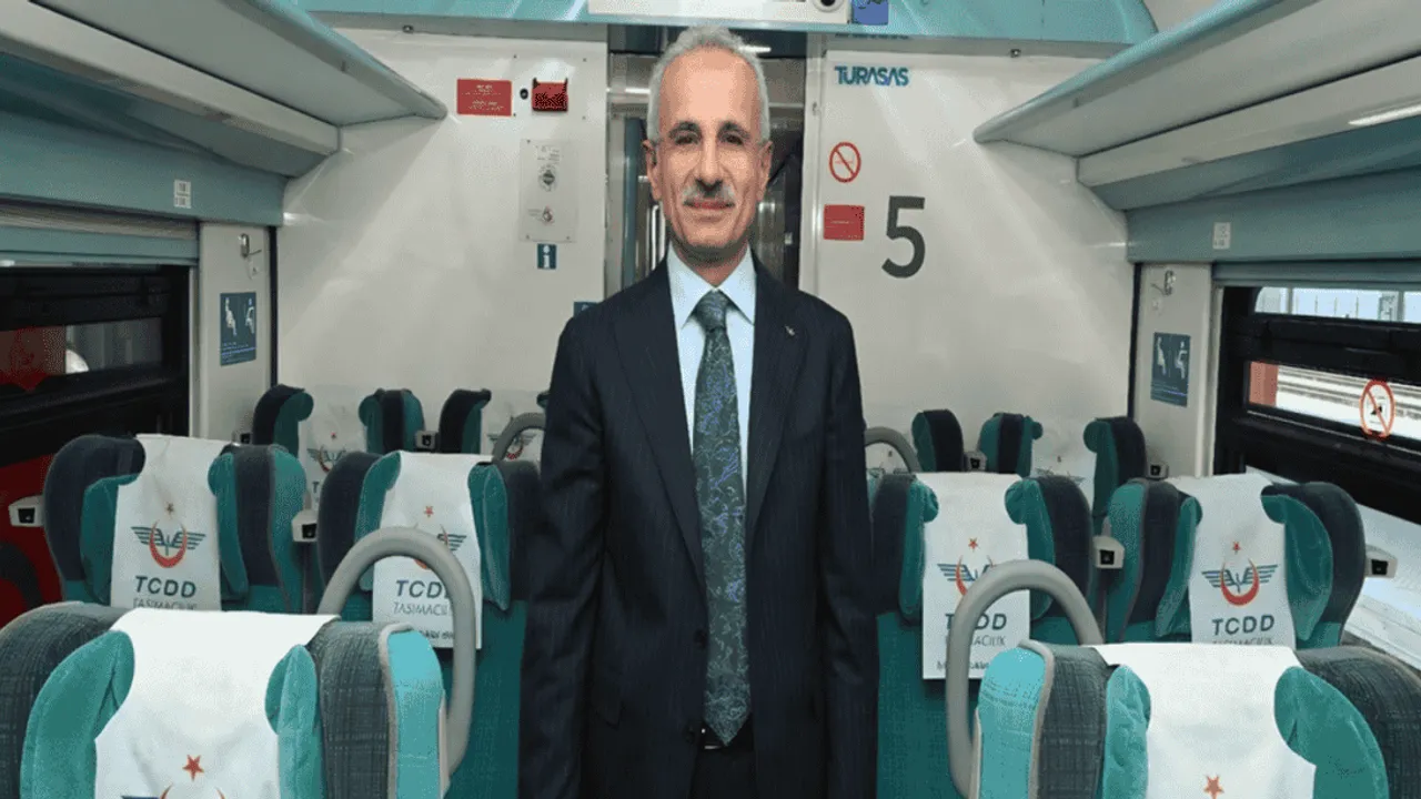 ÖĞRETMENLERE TREN BİLETLERİNDE YÜZDE 50 İNDİRİM UYGULANACAK