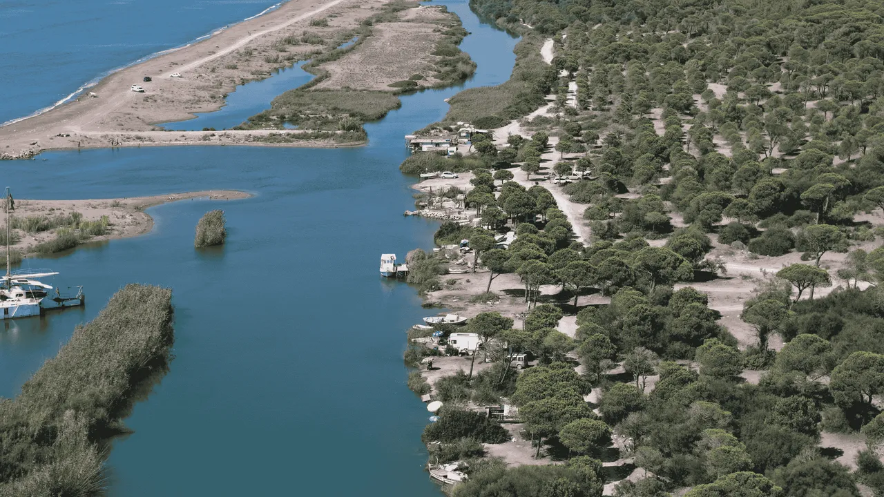 KUMKÖY SAHİLİNDE 750 YAPININ ARDINDAN YENİ YIKIM SÜRECİ BAŞLADI