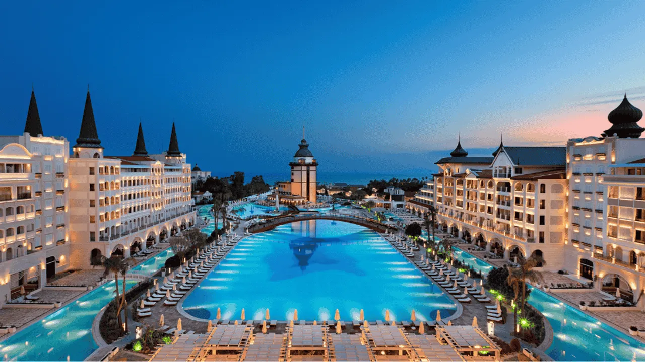 MARDAN PALACE TITANIC HOTELS BÜNYESİNDEN AYRILDI