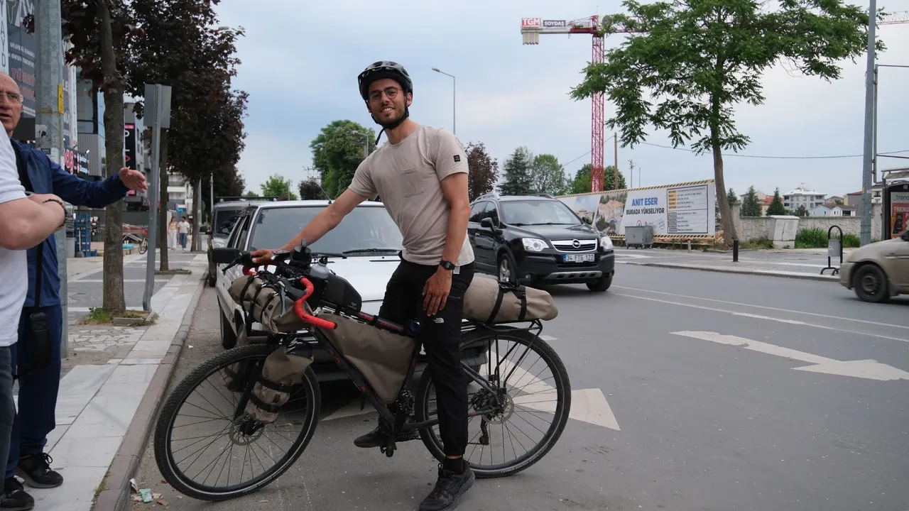 İTALYAN GEZGİNİN TOKYO YOLCULUĞUNDA DÜZCE MOLASI