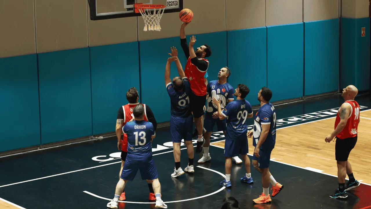 CBL ANTALYA 5X5 UZUN SÜRELİ LİG TÜM HEYECANIYLA DEVAM EDİYOR