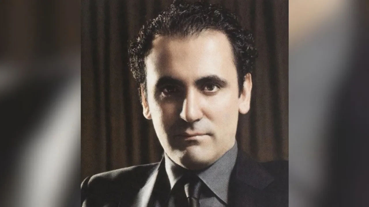 A. ÖZGÜR MUSLU | HILLSIDE BEACH CLUB FETHİYE’DE CLUP MANAGER OLDU