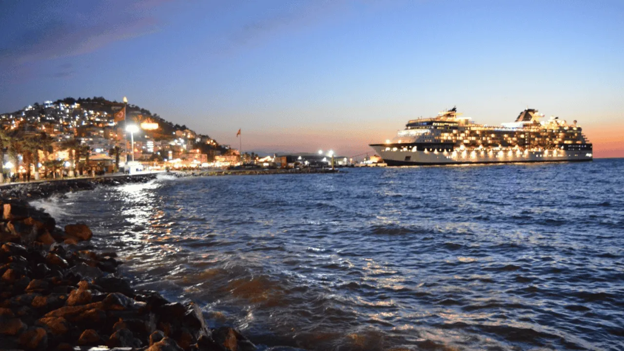 KRUVAZİYERDE YILLIK HEDEF 10 AYDA AŞILDI