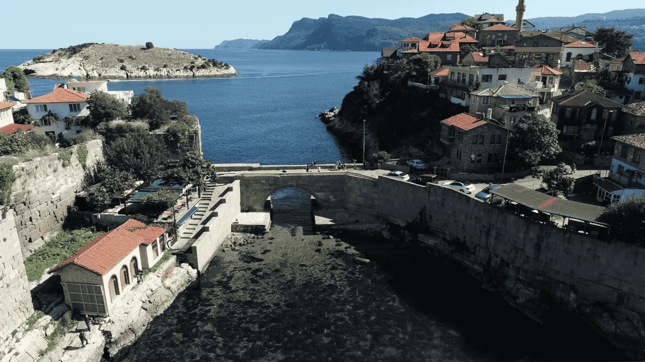 6 BİN NÜFUSLU İLÇEYE 56 BİN ZİYARETÇİ GELDİ