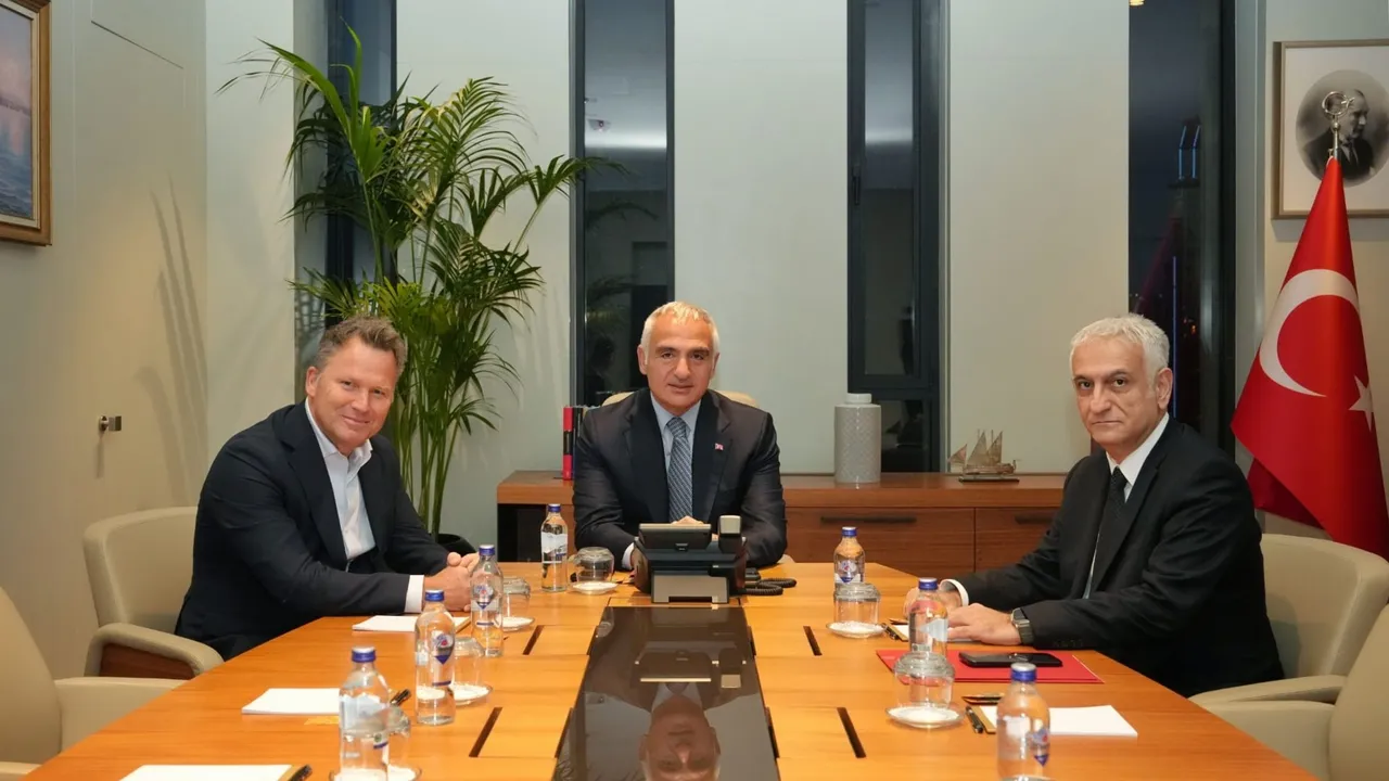 BAKAN ERSOY, AVRUPA’NIN DEV TUR OPERATÖRLERİYLE BİR ARAYA GELDİ