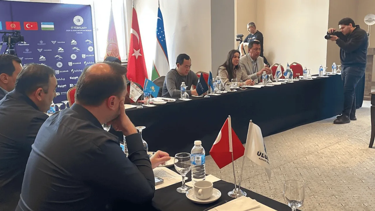 TÜRK DEVLETLERİ TEŞKİLATI KAYAK MERKEZLERİ BİRLİĞİ ULUDAĞ’DA BULUŞTU