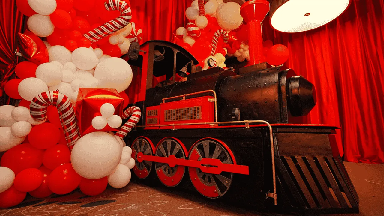 REGNUM YENİ YILI “THE REGNUM EXPRESS” İLE KARŞILIYOR