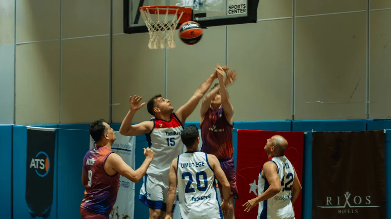 COSMOS SPORTS CENTER’DA CBL ANTALYA 3X3 TEK POTA LİGİ FİNAL HEYECANI