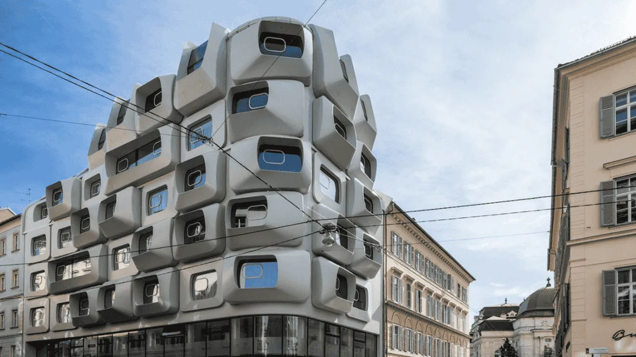 ÖZEL TASARIM OTEL AÇIK ARTIRMAYLA SATIŞA ÇIKARILDI