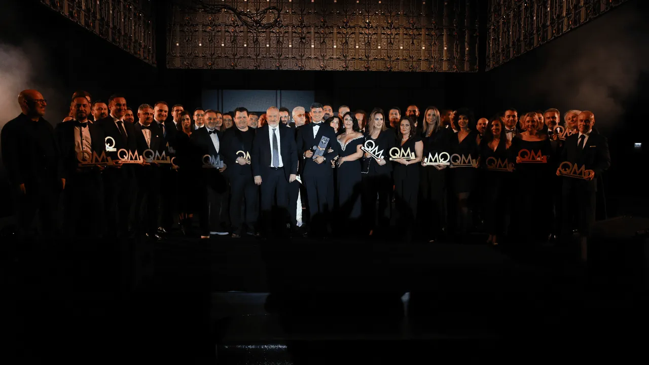 TURİZMİN YILDIZLARI QM AWARDS'TA PARLADI