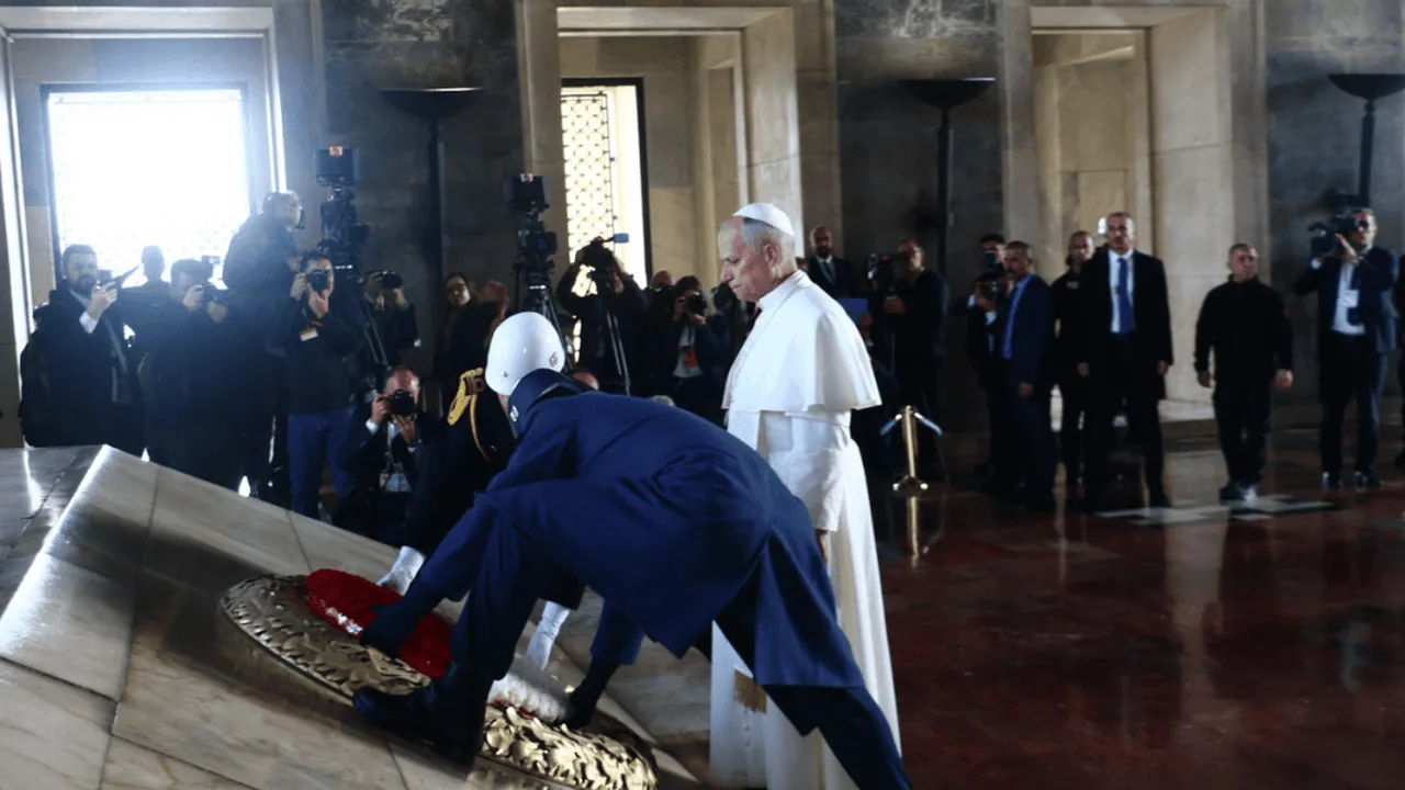 PAPA 14'ÜNCÜ LEO, ANITKABİR’DE