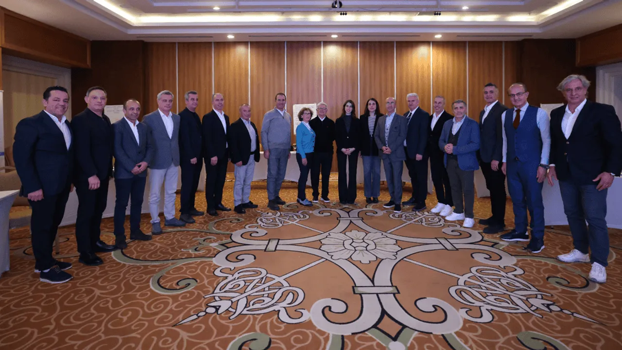 CRYSTAL HOTELS’TE 2026 STRATEJİSİ MASAYA YATIRILDI