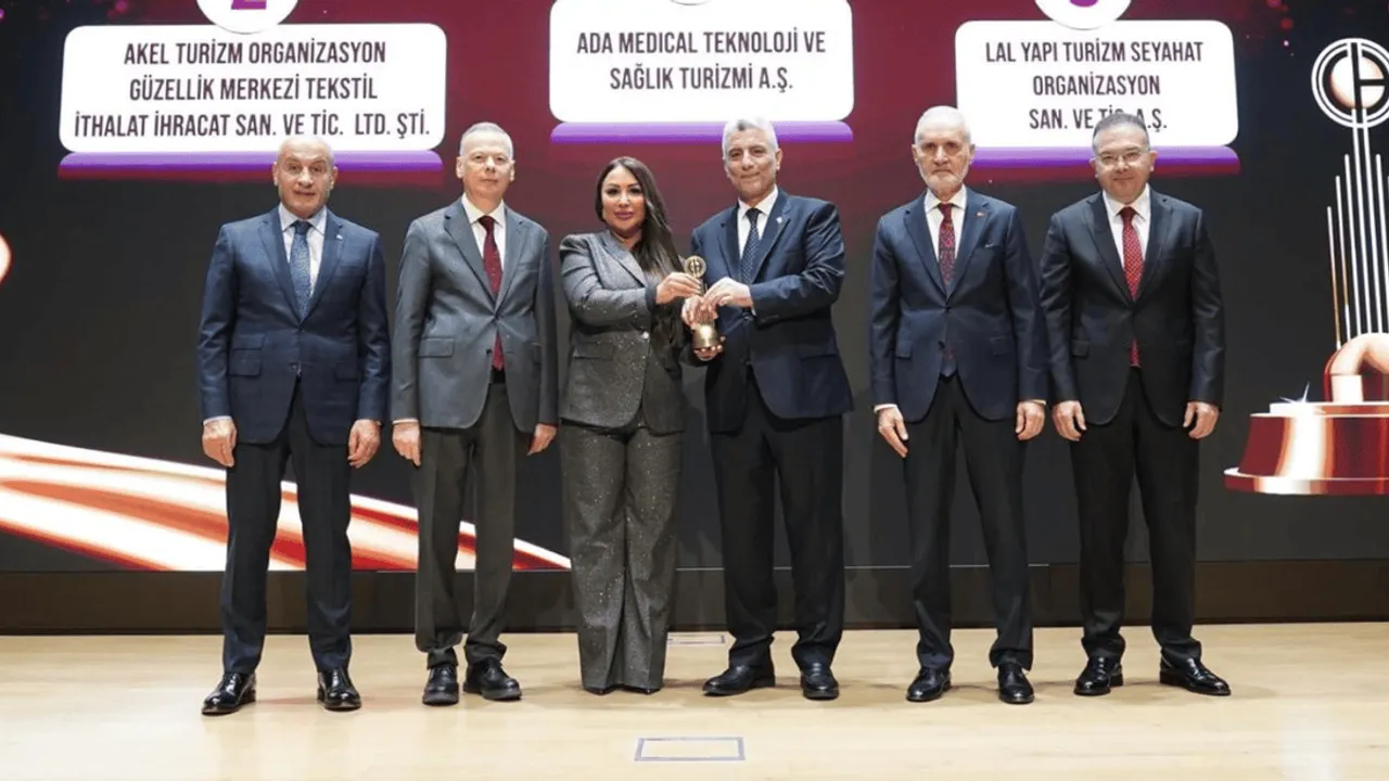 MEDWORLD, HİZMET İHRACATÇILARI BİRLİĞİ TÖRENİNDE ÖDÜLE LAYIK GÖRÜLDÜ