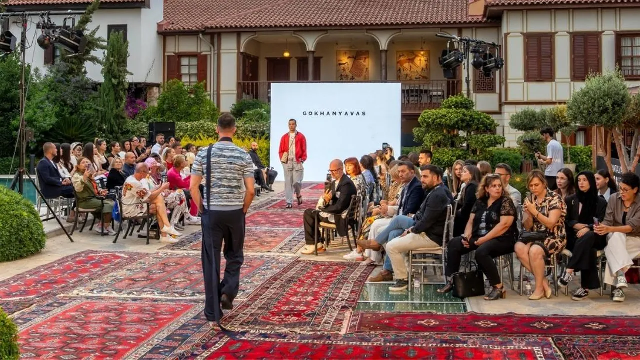 ANTALYA FASHION WEEK 9. KEZ MODA SEVERLERLE BULUŞACAK