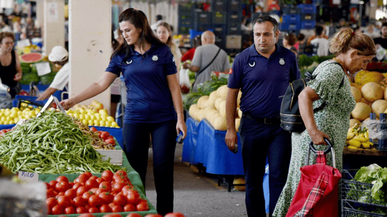 ANTALYA’DA PAZARLARA SIKI DENETİM
