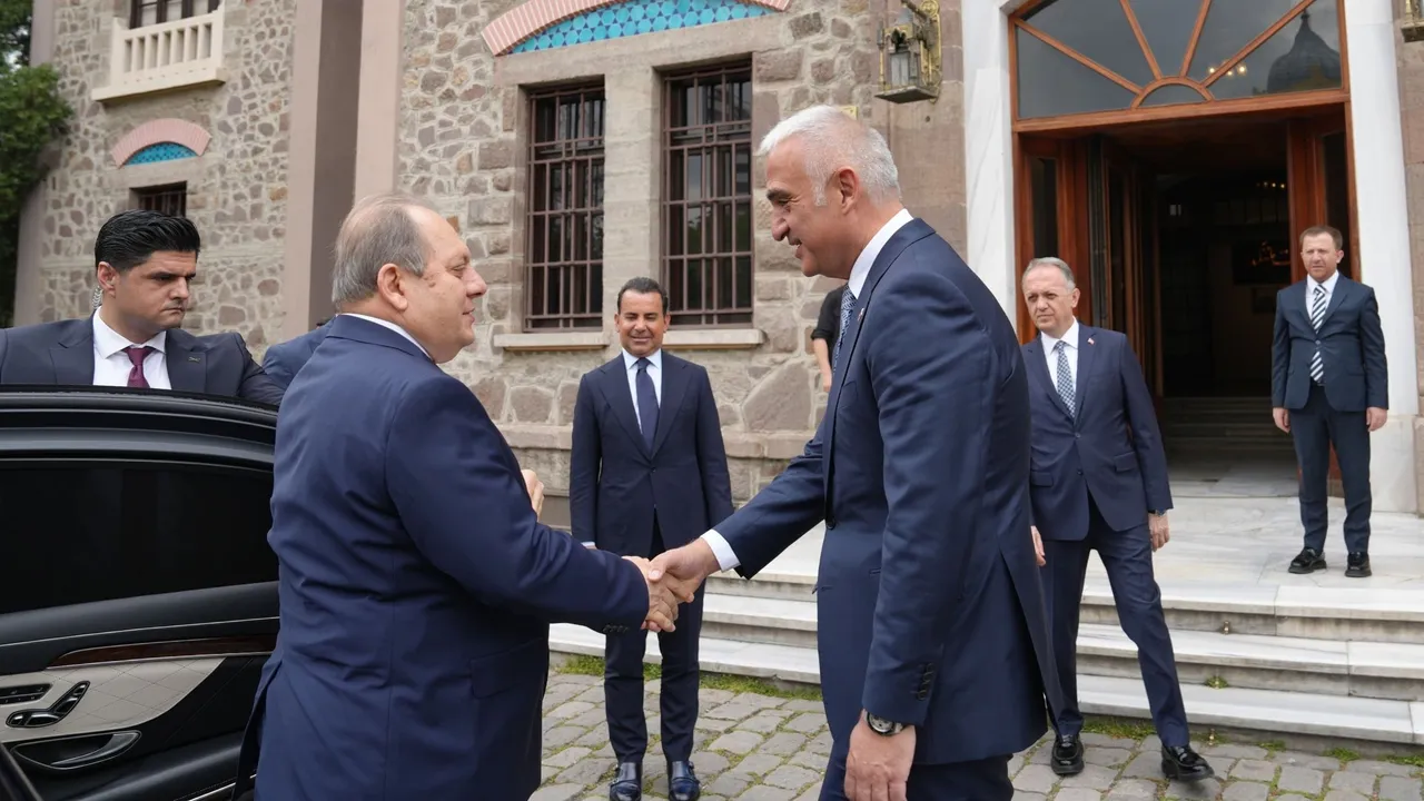 BAKAN ERSOY, YARGITAY BAŞKANI KERKEZ’İ CUMHURİYET MÜZESİ’NDE AĞIRLADI