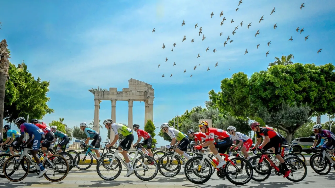 MERSİN 8. KEZ BİSİKLETİN BAŞKENTİ OLUYOR: 5 KITADAN SPORCULAR GELİYOR